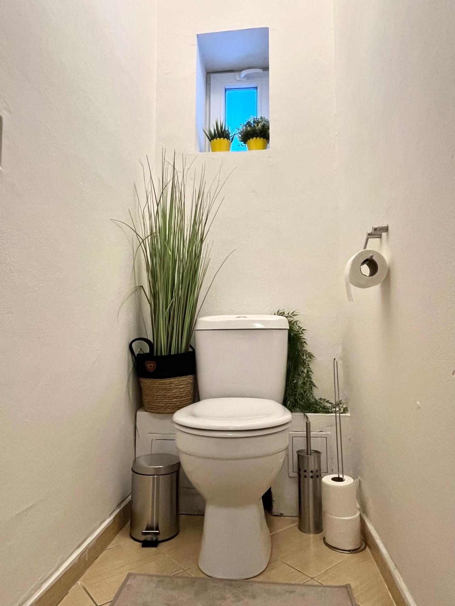 Apartment Cecil - Old Town Bratislava Buitenkant foto